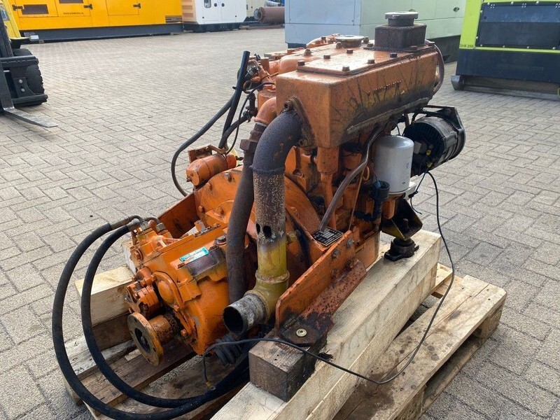 Mitsubishi S3E-2 25 PK Marine Diesel Motor met keerkoppeling - Moottori: kuva Mitsubishi S3E-2 25 PK Marine Diesel Motor met keerkoppeling - Moottori Mitsubishi S3E-2 25 PK Marine Diesel Motor met keerkoppeling - Moottori: kuva Mitsubishi S3E-2 25 PK Marine Diesel Motor met keerkoppeling - Moottori