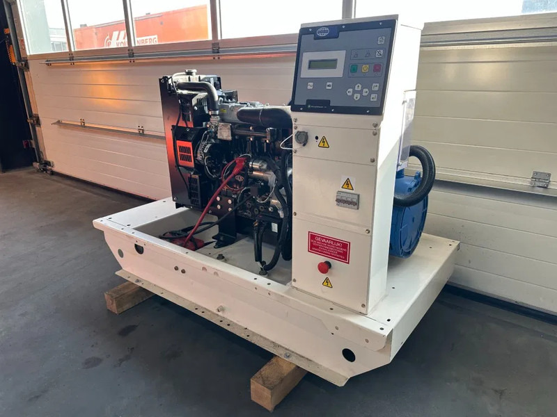 Perkins FG Wilson 23 kVA generatorset New ! - Sähkögeneraattori: kuva Perkins FG Wilson 23 kVA generatorset New ! - Sähkögeneraattori Perkins FG Wilson 23 kVA generatorset New ! - Sähkögeneraattori: kuva Perkins FG Wilson 23 kVA generatorset New ! - Sähkögeneraattori