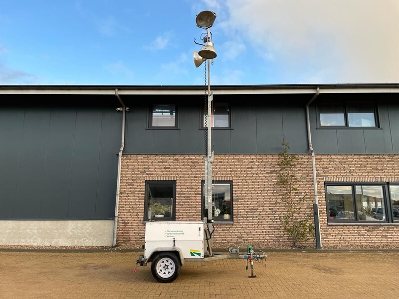 Perkins Mecc Alte Spa 5 kVA Mobiele Lichtmast Aggregaat Light Tower - Valopylväs: kuva Perkins Mecc Alte Spa 5 kVA Mobiele Lichtmast Aggregaat Light Tower - Valopylväs Perkins Mecc Alte Spa 5 kVA Mobiele Lichtmast Aggregaat Light Tower - Valopylväs: kuva Perkins Mecc Alte Spa 5 kVA Mobiele Lichtmast Aggregaat Light Tower - Valopylväs