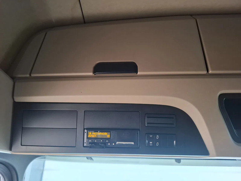 Vetopöytäauto Mercedes-Benz Actros 1945 More PCS in stock: kuva Vetopöytäauto Mercedes-Benz Actros 1945 More PCS in stock Vetopöytäauto Mercedes-Benz Actros 1945 More PCS in stock: kuva Vetopöytäauto Mercedes-Benz Actros 1945 More PCS in stock