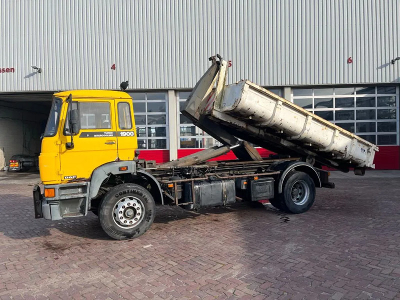 DAF 1900 F HAAKARM - Konttialus/ Vaihtokuormatilat kuorma-auto: kuva DAF 1900 F HAAKARM - Konttialus/ Vaihtokuormatilat kuorma-auto DAF 1900 F HAAKARM - Konttialus/ Vaihtokuormatilat kuorma-auto: kuva DAF 1900 F HAAKARM - Konttialus/ Vaihtokuormatilat kuorma-auto
