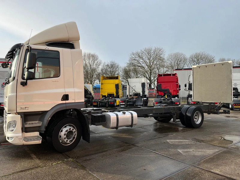 Leasing DAF CF 260 CF 260 FA CHASSIS CABINE EURO 6 DAF CF 260 CF 260 FA CHASSIS CABINE EURO 6: kuva Leasing DAF CF 260 CF 260 FA CHASSIS CABINE EURO 6 DAF CF 260 CF 260 FA CHASSIS CABINE EURO 6 Leasing DAF CF 260 CF 260 FA CHASSIS CABINE EURO 6 DAF CF 260 CF 260 FA CHASSIS CABINE EURO 6: kuva Leasing DAF CF 260 CF 260 FA CHASSIS CABINE EURO 6 DAF CF 260 CF 260 FA CHASSIS CABINE EURO 6