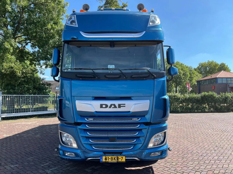 DAF XF 530 FAS - Konttialus/ Vaihtokuormatilat kuorma-auto: kuva DAF XF 530 FAS - Konttialus/ Vaihtokuormatilat kuorma-auto DAF XF 530 FAS - Konttialus/ Vaihtokuormatilat kuorma-auto: kuva DAF XF 530 FAS - Konttialus/ Vaihtokuormatilat kuorma-auto
