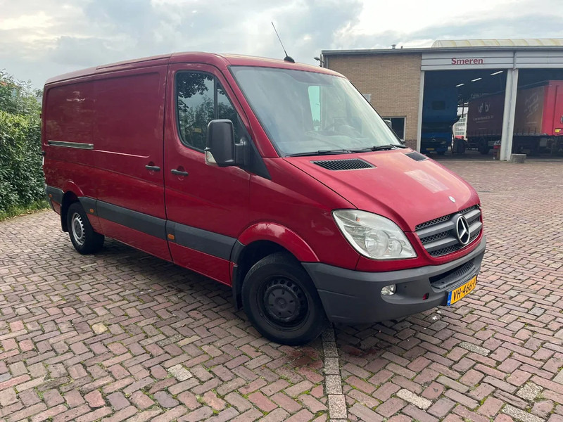 Mercedes-Benz Sprinter 313 CDI L2H1 - Pakettiauto: kuva Mercedes-Benz Sprinter 313 CDI L2H1 - Pakettiauto Mercedes-Benz Sprinter 313 CDI L2H1 - Pakettiauto: kuva Mercedes-Benz Sprinter 313 CDI L2H1 - Pakettiauto