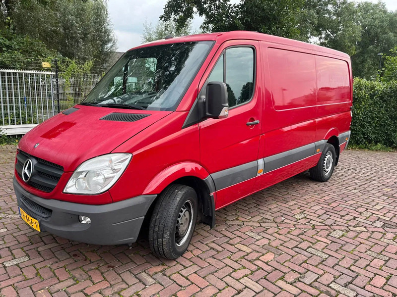 Mercedes-Benz Sprinter 313 CDI L2H1 - Pakettiauto: kuva Mercedes-Benz Sprinter 313 CDI L2H1 - Pakettiauto Mercedes-Benz Sprinter 313 CDI L2H1 - Pakettiauto: kuva Mercedes-Benz Sprinter 313 CDI L2H1 - Pakettiauto