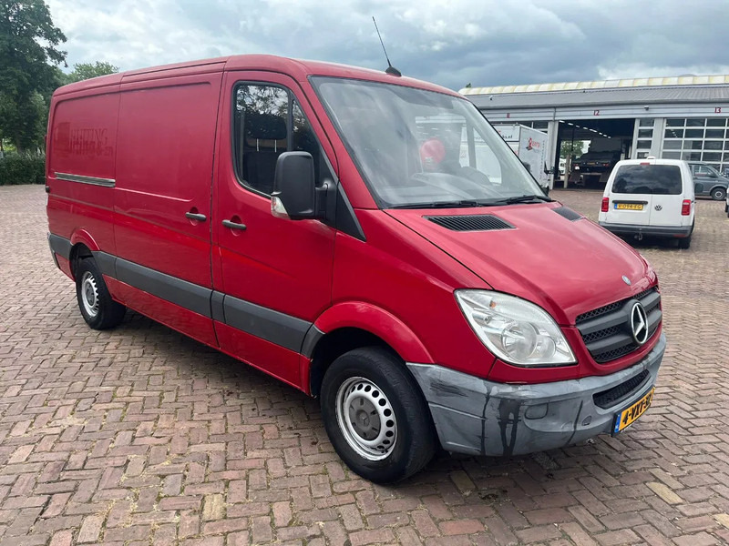 Mercedes-Benz Sprinter 313 L2H1 - Pakettiauto: kuva Mercedes-Benz Sprinter 313 L2H1 - Pakettiauto Mercedes-Benz Sprinter 313 L2H1 - Pakettiauto: kuva Mercedes-Benz Sprinter 313 L2H1 - Pakettiauto
