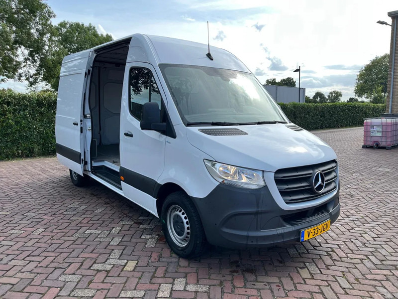 Mercedes-Benz Sprinter 317 1.9 CDI L2H1 - Pakettiauto, Jatko-ohjaamo kevyt kuorma-auto: kuva Mercedes-Benz Sprinter 317 1.9 CDI L2H1 - Pakettiauto, Jatko-ohjaamo kevyt kuorma-auto Mercedes-Benz Sprinter 317 1.9 CDI L2H1 - Pakettiauto, Jatko-ohjaamo kevyt kuorma-auto: kuva Mercedes-Benz Sprinter 317 1.9 CDI L2H1 - Pakettiauto, Jatko-ohjaamo kevyt kuorma-auto