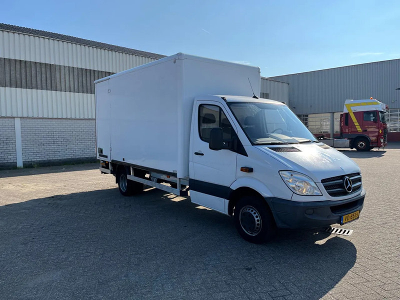 Mercedes-Benz Sprinter 513 2.2 CDI - Jakeluauto, Jatko-ohjaamo kevyt kuorma-auto: kuva Mercedes-Benz Sprinter 513 2.2 CDI - Jakeluauto, Jatko-ohjaamo kevyt kuorma-auto Mercedes-Benz Sprinter 513 2.2 CDI - Jakeluauto, Jatko-ohjaamo kevyt kuorma-auto: kuva Mercedes-Benz Sprinter 513 2.2 CDI - Jakeluauto, Jatko-ohjaamo kevyt kuorma-auto