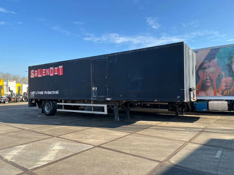 Netam-Fruehauf ONCRK 22110 - Umpikori puoliperävaunu: kuva Netam-Fruehauf ONCRK 22110 - Umpikori puoliperävaunu Netam-Fruehauf ONCRK 22110 - Umpikori puoliperävaunu: kuva Netam-Fruehauf ONCRK 22110 - Umpikori puoliperävaunu