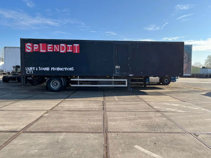 Netam-Fruehauf ONCRK 22110 - Umpikori puoliperävaunu: kuva Netam-Fruehauf ONCRK 22110 - Umpikori puoliperävaunu Netam-Fruehauf ONCRK 22110 - Umpikori puoliperävaunu: kuva Netam-Fruehauf ONCRK 22110 - Umpikori puoliperävaunu