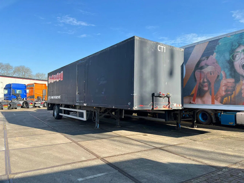 Netam-Fruehauf ONCRK 22110 - Umpikori puoliperävaunu: kuva Netam-Fruehauf ONCRK 22110 - Umpikori puoliperävaunu Netam-Fruehauf ONCRK 22110 - Umpikori puoliperävaunu: kuva Netam-Fruehauf ONCRK 22110 - Umpikori puoliperävaunu