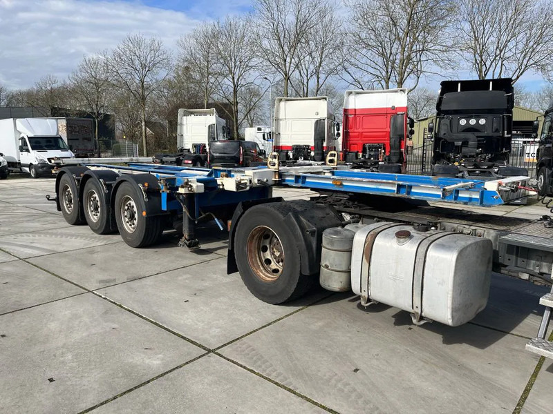 Renders-has O4/DA 08 EURO 800 CONTAINERCHASSIS - Konttialus/ Vaihtokuormatilat puoliperävaunu: kuva Renders-has O4/DA 08 EURO 800 CONTAINERCHASSIS - Konttialus/ Vaihtokuormatilat puoliperävaunu Renders-has O4/DA 08 EURO 800 CONTAINERCHASSIS - Konttialus/ Vaihtokuormatilat puoliperävaunu: kuva Renders-has O4/DA 08 EURO 800 CONTAINERCHASSIS - Konttialus/ Vaihtokuormatilat puoliperävaunu