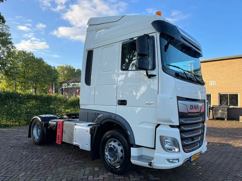 DAF XF 450 FT - Vetopöytäauto: kuva DAF XF 450 FT - Vetopöytäauto DAF XF 450 FT - Vetopöytäauto: kuva DAF XF 450 FT - Vetopöytäauto