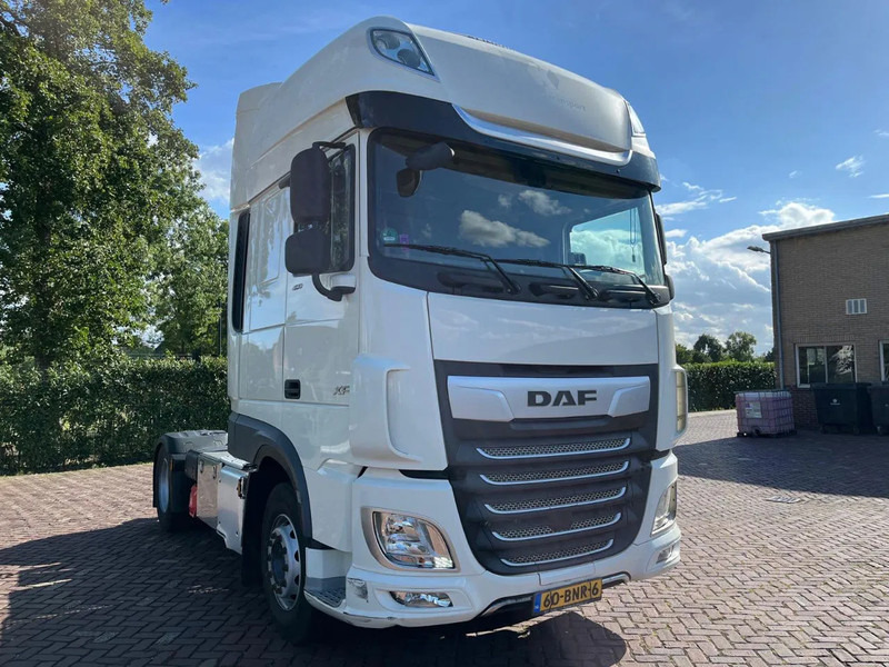 DAF XF 480 FT - Vetopöytäauto: kuva DAF XF 480 FT - Vetopöytäauto DAF XF 480 FT - Vetopöytäauto: kuva DAF XF 480 FT - Vetopöytäauto