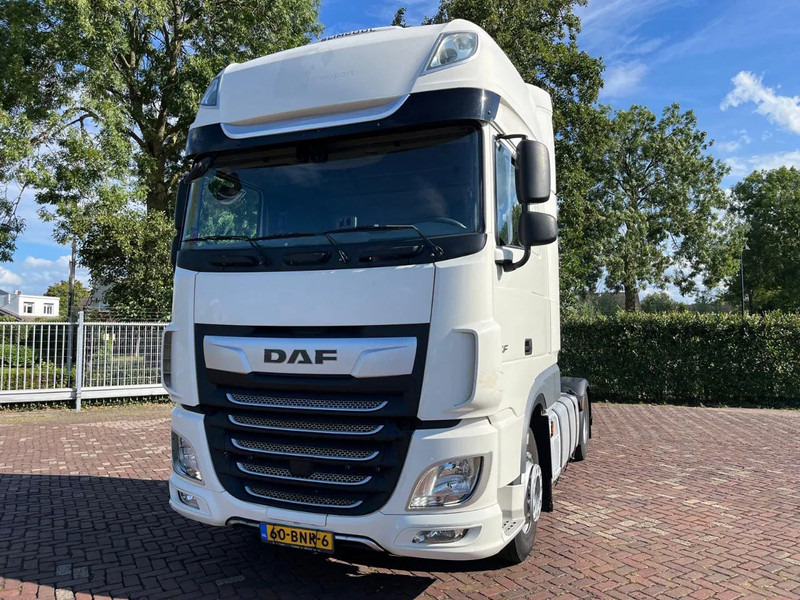 DAF XF 480 FT - Vetopöytäauto: kuva DAF XF 480 FT - Vetopöytäauto DAF XF 480 FT - Vetopöytäauto: kuva DAF XF 480 FT - Vetopöytäauto
