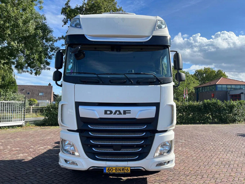 DAF XF 480 FT - Vetopöytäauto: kuva DAF XF 480 FT - Vetopöytäauto DAF XF 480 FT - Vetopöytäauto: kuva DAF XF 480 FT - Vetopöytäauto