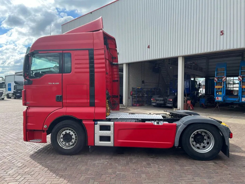 MAN TGX 18.400 EURO 6 - Vetopöytäauto: kuva MAN TGX 18.400 EURO 6 - Vetopöytäauto MAN TGX 18.400 EURO 6 - Vetopöytäauto: kuva MAN TGX 18.400 EURO 6 - Vetopöytäauto