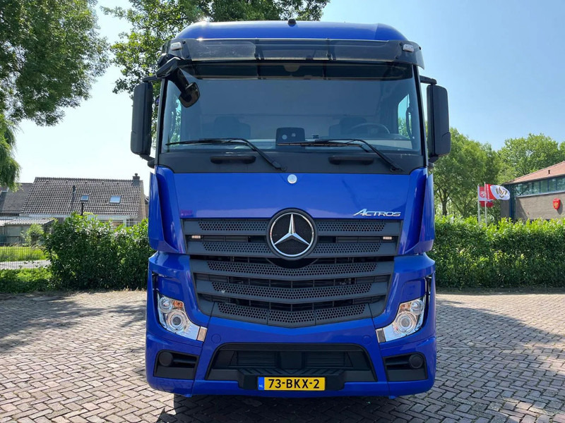 Mercedes-Benz Actros 1940 - Vetopöytäauto: kuva Mercedes-Benz Actros 1940 - Vetopöytäauto Mercedes-Benz Actros 1940 - Vetopöytäauto: kuva Mercedes-Benz Actros 1940 - Vetopöytäauto