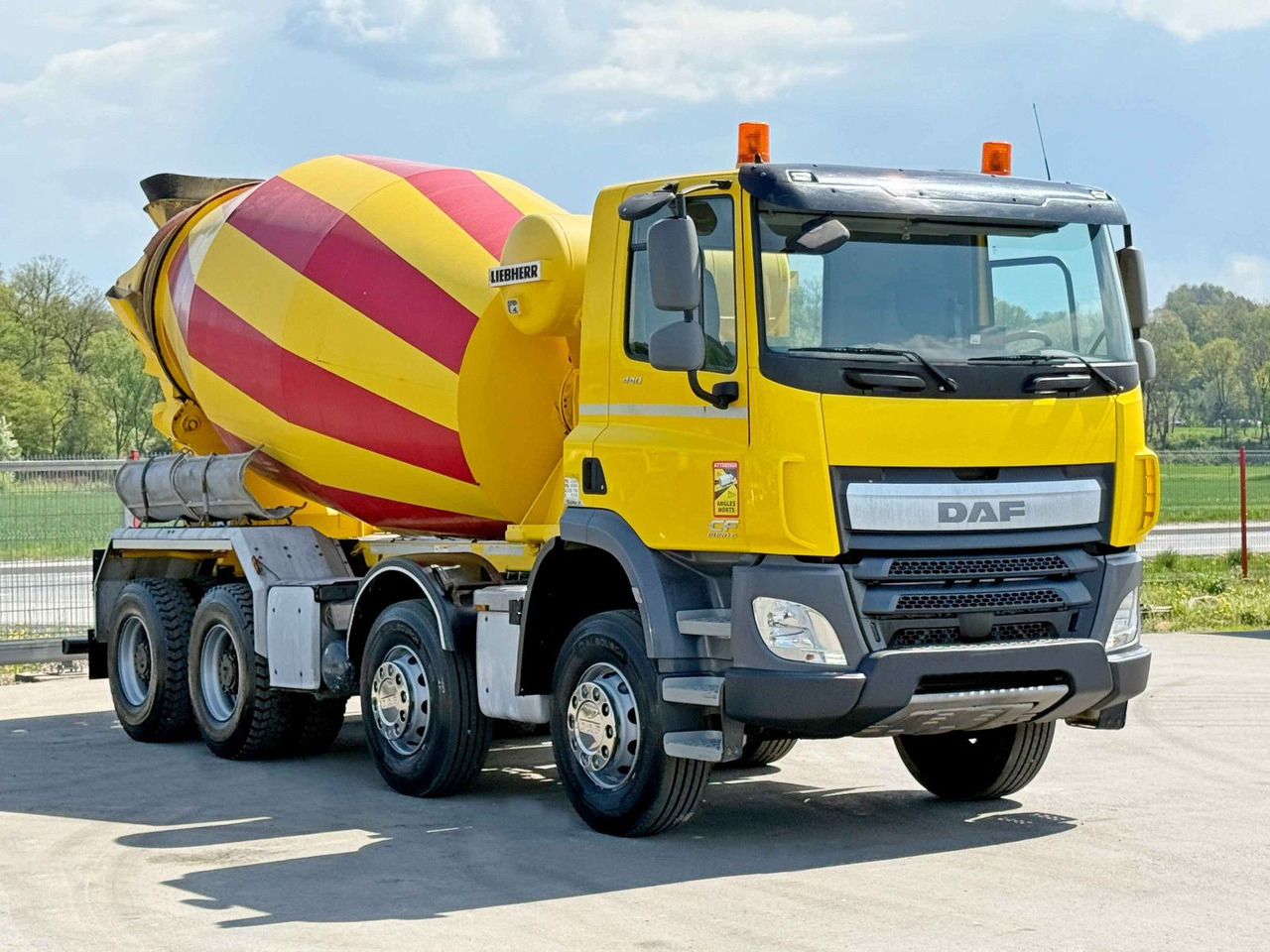 DAF CF 440 * Betonmischer * 8x4 - Betoniauto: kuva DAF CF 440 * Betonmischer * 8x4 - Betoniauto DAF CF 440 * Betonmischer * 8x4 - Betoniauto: kuva DAF CF 440 * Betonmischer * 8x4 - Betoniauto
