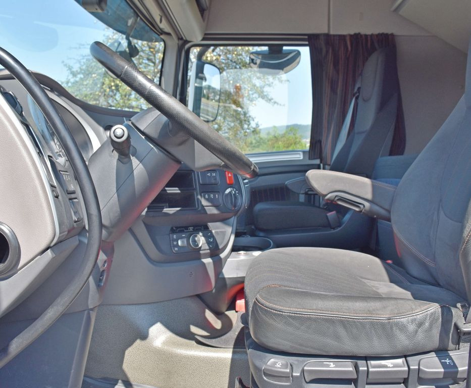 Nosturiauto DAF XF 530 Pritsche 6,30 m + PK 15500 * TOPZUSTAND DAF XF 530 Pritsche 6,30 m + PK 15500 * TOPZUSTAND: kuva Nosturiauto DAF XF 530 Pritsche 6,30 m + PK 15500 * TOPZUSTAND DAF XF 530 Pritsche 6,30 m + PK 15500 * TOPZUSTAND