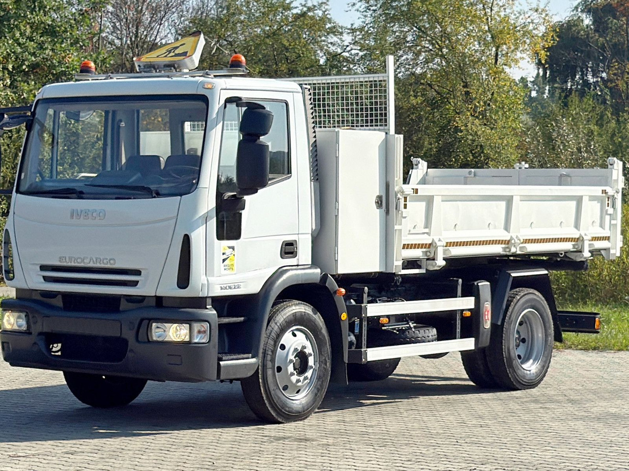Iveco EUROCARGO 140E22* KIPPER 5,00 m* TOPZUSTAND - Kippiauto kuorma-auto: kuva Iveco EUROCARGO 140E22* KIPPER 5,00 m* TOPZUSTAND - Kippiauto kuorma-auto Iveco EUROCARGO 140E22* KIPPER 5,00 m* TOPZUSTAND - Kippiauto kuorma-auto: kuva Iveco EUROCARGO 140E22* KIPPER 5,00 m* TOPZUSTAND - Kippiauto kuorma-auto