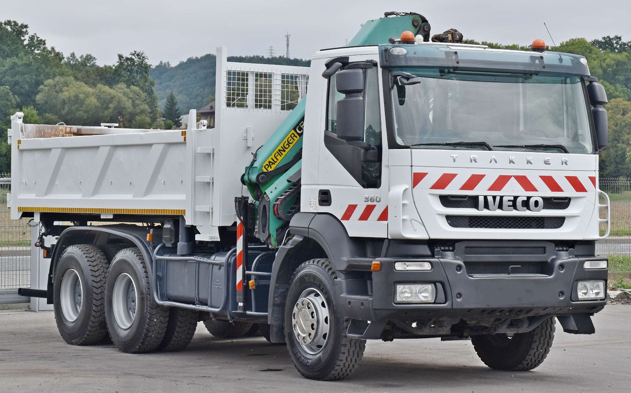 Iveco TRAKKER 360 * Kipper 5,20m* PK 16502 / FUNK*6x4 - Kippiauto kuorma-auto, Nosturiauto: kuva Iveco TRAKKER 360 * Kipper 5,20m* PK 16502 / FUNK*6x4 - Kippiauto kuorma-auto, Nosturiauto Iveco TRAKKER 360 * Kipper 5,20m* PK 16502 / FUNK*6x4 - Kippiauto kuorma-auto, Nosturiauto: kuva Iveco TRAKKER 360 * Kipper 5,20m* PK 16502 / FUNK*6x4 - Kippiauto kuorma-auto, Nosturiauto