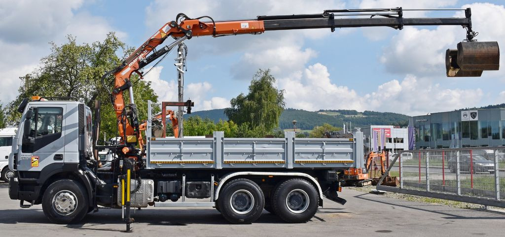 Iveco TRAKKER 410*Kipper 5,20m*ATLAS 165.2E * FUNK/6x4 - Kippiauto kuorma-auto, Nosturiauto: kuva Iveco TRAKKER 410*Kipper 5,20m*ATLAS 165.2E * FUNK/6x4 - Kippiauto kuorma-auto, Nosturiauto Iveco TRAKKER 410*Kipper 5,20m*ATLAS 165.2E * FUNK/6x4 - Kippiauto kuorma-auto, Nosturiauto: kuva Iveco TRAKKER 410*Kipper 5,20m*ATLAS 165.2E * FUNK/6x4 - Kippiauto kuorma-auto, Nosturiauto