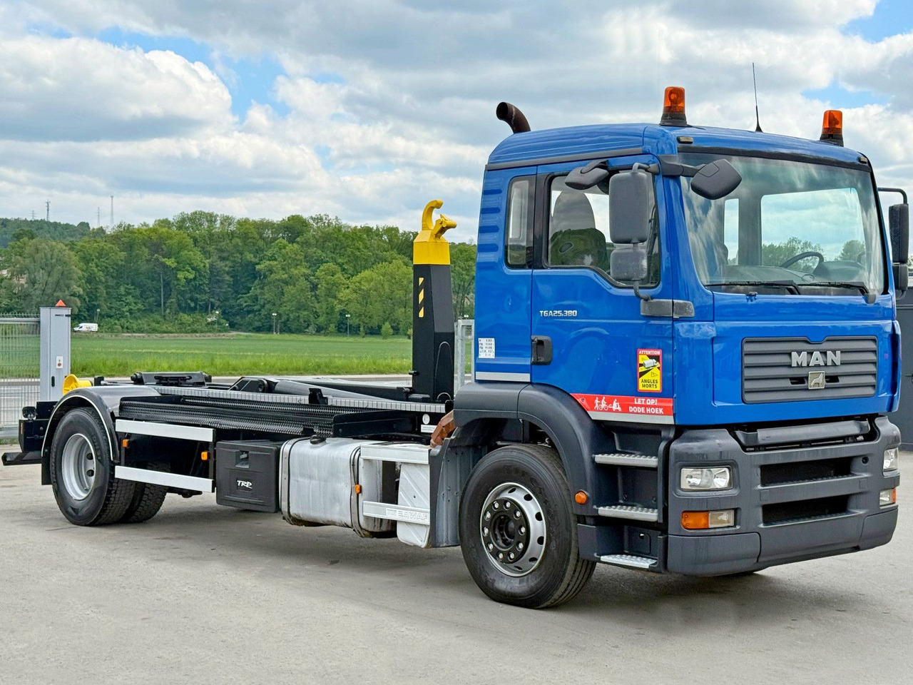 MAN TGA 18.310 Abrollkipper * Top Zustand! MAN TGA 18.310 Abrollkipper * Top Zustand! - Koukkulava kuorma-auto: kuva MAN TGA 18.310 Abrollkipper * Top Zustand! MAN TGA 18.310 Abrollkipper * Top Zustand! - Koukkulava kuorma-auto MAN TGA 18.310 Abrollkipper * Top Zustand! MAN TGA 18.310 Abrollkipper * Top Zustand! - Koukkulava kuorma-auto: kuva MAN TGA 18.310 Abrollkipper * Top Zustand! MAN TGA 18.310 Abrollkipper * Top Zustand! - Koukkulava kuorma-auto