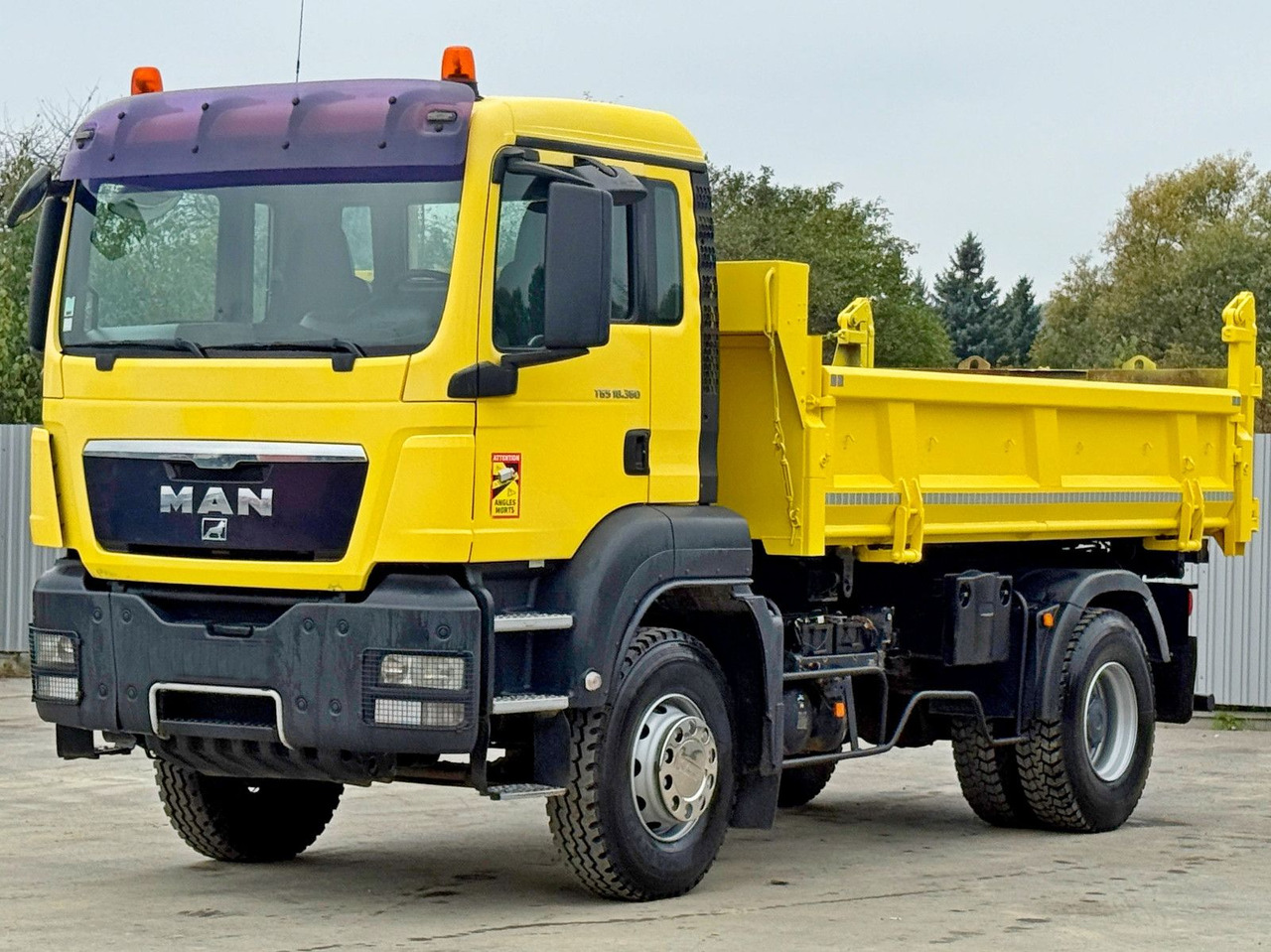 MAN TGS 18.360 * KIPPER 4,60m + BORDMATIC*TOPZUSTAND - Kippiauto kuorma-auto, Nosturiauto: kuva MAN TGS 18.360 * KIPPER 4,60m + BORDMATIC*TOPZUSTAND - Kippiauto kuorma-auto, Nosturiauto MAN TGS 18.360 * KIPPER 4,60m + BORDMATIC*TOPZUSTAND - Kippiauto kuorma-auto, Nosturiauto: kuva MAN TGS 18.360 * KIPPER 4,60m + BORDMATIC*TOPZUSTAND - Kippiauto kuorma-auto, Nosturiauto