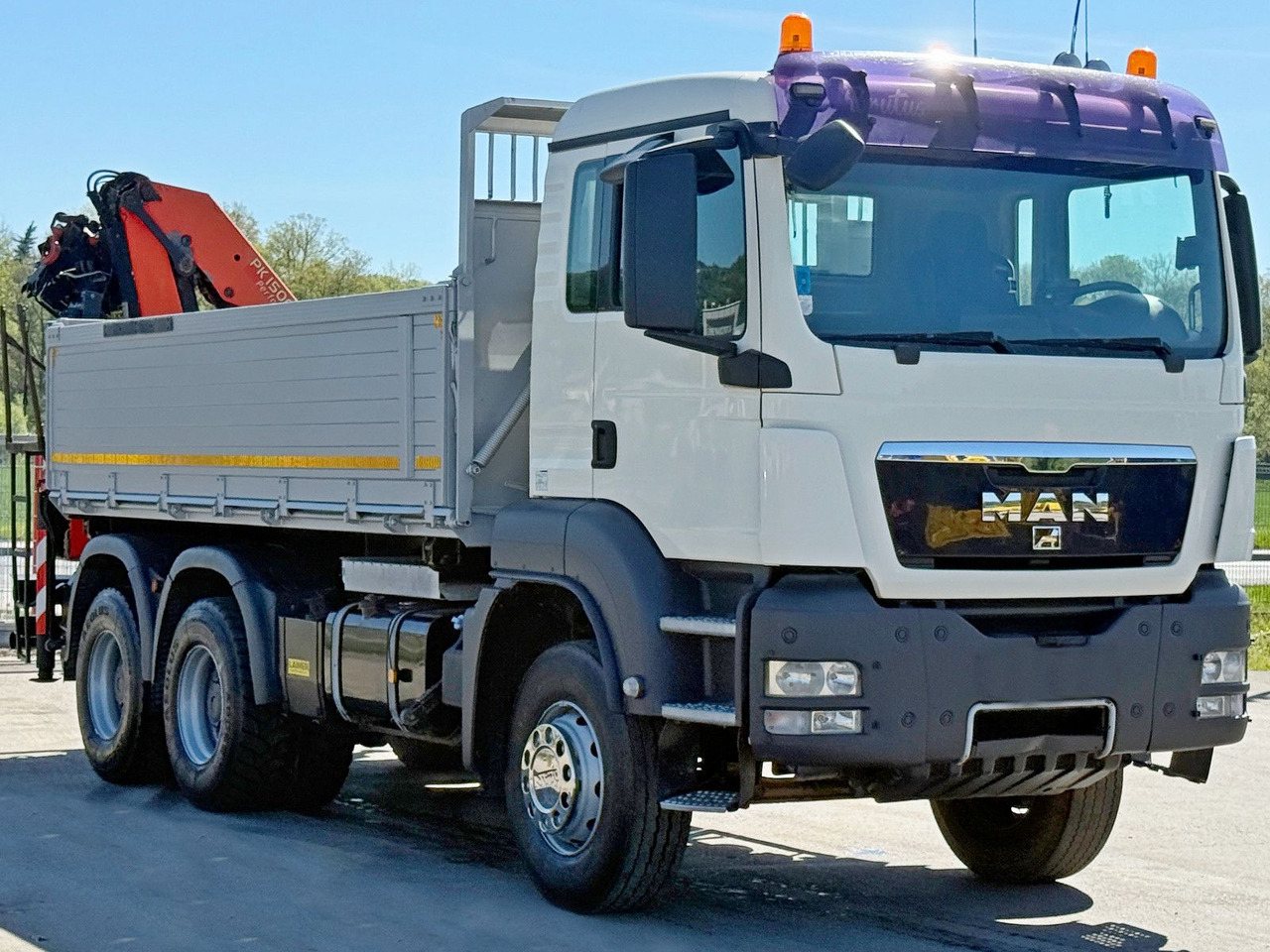 MAN TGS 33.360*KIPPER 4,95 m *PK 15002 * 6x4 - Kippiauto kuorma-auto, Nosturiauto: kuva MAN TGS 33.360*KIPPER 4,95 m *PK 15002 * 6x4 - Kippiauto kuorma-auto, Nosturiauto MAN TGS 33.360*KIPPER 4,95 m *PK 15002 * 6x4 - Kippiauto kuorma-auto, Nosturiauto: kuva MAN TGS 33.360*KIPPER 4,95 m *PK 15002 * 6x4 - Kippiauto kuorma-auto, Nosturiauto