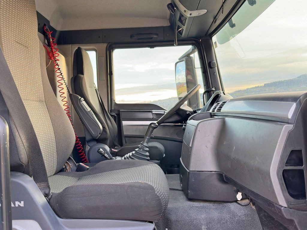 Kippiauto kuorma-auto, Nosturiauto MAN TGS 33.480 * HIAB 288 EP - 4 HIDUO/ FUNK * 6x4 MAN TGS 33.480 * HIAB 288 EP - 4 HIDUO/ FUNK * 6x4: kuva Kippiauto kuorma-auto, Nosturiauto MAN TGS 33.480 * HIAB 288 EP - 4 HIDUO/ FUNK * 6x4 MAN TGS 33.480 * HIAB 288 EP - 4 HIDUO/ FUNK * 6x4