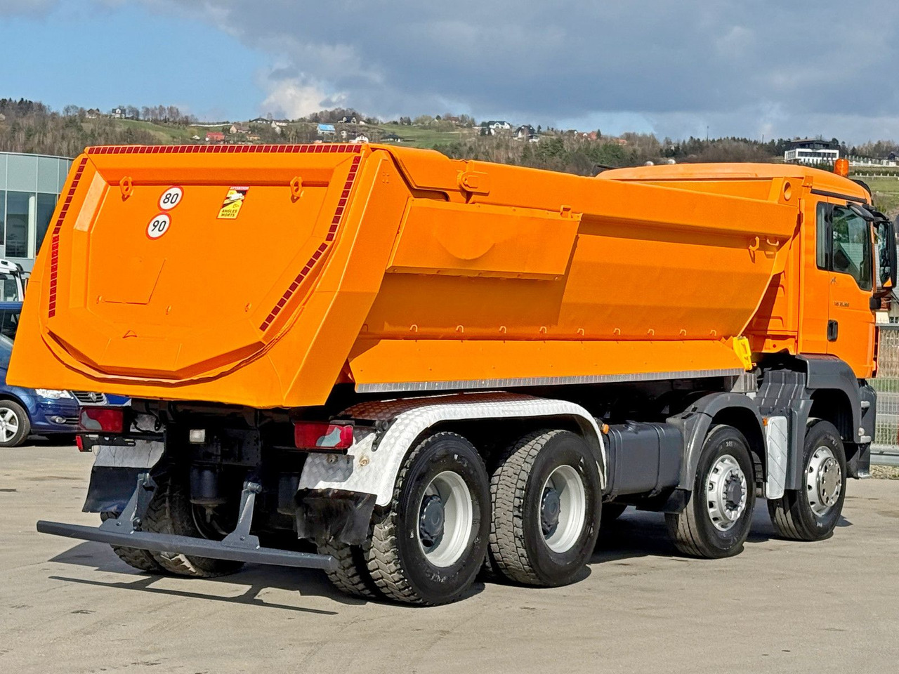 MAN TGS 35.360 KIPPER * 8x6 * TOPZUSTAND - Kippiauto kuorma-auto: kuva MAN TGS 35.360 KIPPER * 8x6 * TOPZUSTAND - Kippiauto kuorma-auto MAN TGS 35.360 KIPPER * 8x6 * TOPZUSTAND - Kippiauto kuorma-auto: kuva MAN TGS 35.360 KIPPER * 8x6 * TOPZUSTAND - Kippiauto kuorma-auto
