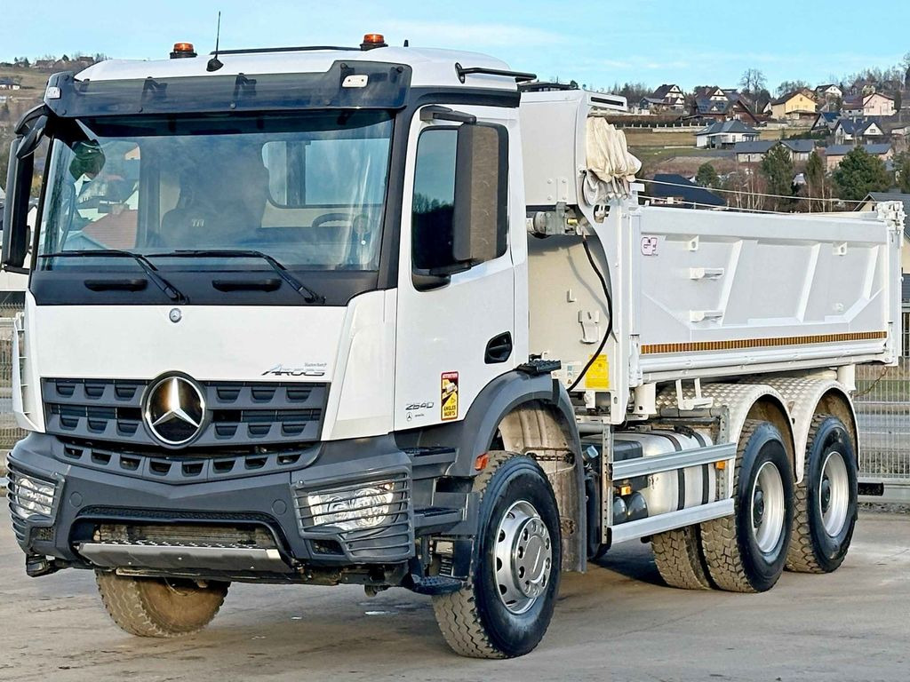 Mercedes-Benz AROCS 3240* KIPPER 5,10 + BORDMATIC / 6x4 - Kippiauto kuorma-auto: kuva Mercedes-Benz AROCS 3240* KIPPER 5,10 + BORDMATIC / 6x4 - Kippiauto kuorma-auto Mercedes-Benz AROCS 3240* KIPPER 5,10 + BORDMATIC / 6x4 - Kippiauto kuorma-auto: kuva Mercedes-Benz AROCS 3240* KIPPER 5,10 + BORDMATIC / 6x4 - Kippiauto kuorma-auto