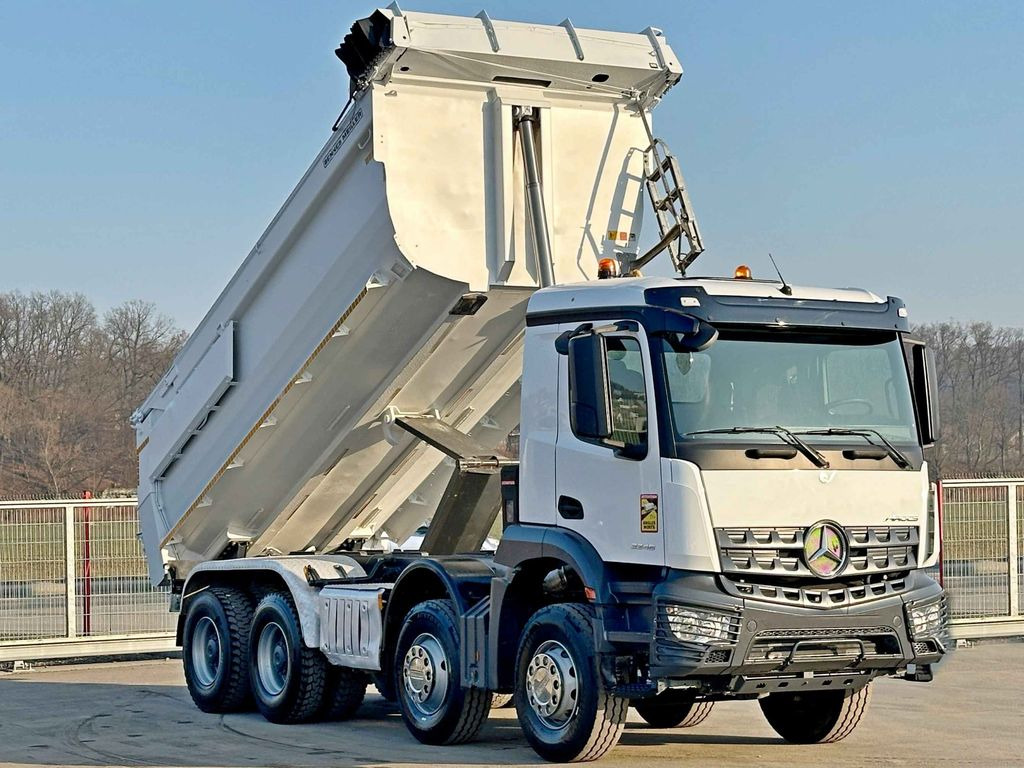 Mercedes-Benz AROCS 3246* KIPPER / 8x4 * TOPZUSTAND - Kippiauto kuorma-auto: kuva Mercedes-Benz AROCS 3246* KIPPER / 8x4 * TOPZUSTAND - Kippiauto kuorma-auto Mercedes-Benz AROCS 3246* KIPPER / 8x4 * TOPZUSTAND - Kippiauto kuorma-auto: kuva Mercedes-Benz AROCS 3246* KIPPER / 8x4 * TOPZUSTAND - Kippiauto kuorma-auto