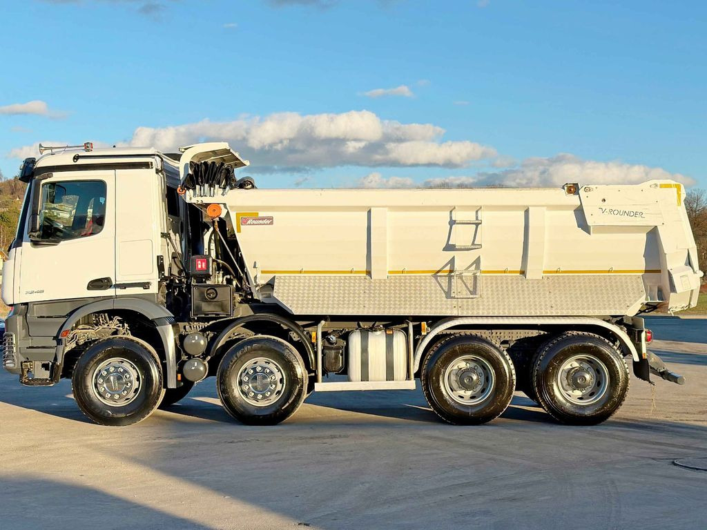 Mercedes-Benz AROCS 3248 * KIPPER * 8x4 * TOPZUSTAND - Kippiauto kuorma-auto, Nosturiauto: kuva Mercedes-Benz AROCS 3248 * KIPPER * 8x4 * TOPZUSTAND - Kippiauto kuorma-auto, Nosturiauto Mercedes-Benz AROCS 3248 * KIPPER * 8x4 * TOPZUSTAND - Kippiauto kuorma-auto, Nosturiauto: kuva Mercedes-Benz AROCS 3248 * KIPPER * 8x4 * TOPZUSTAND - Kippiauto kuorma-auto, Nosturiauto