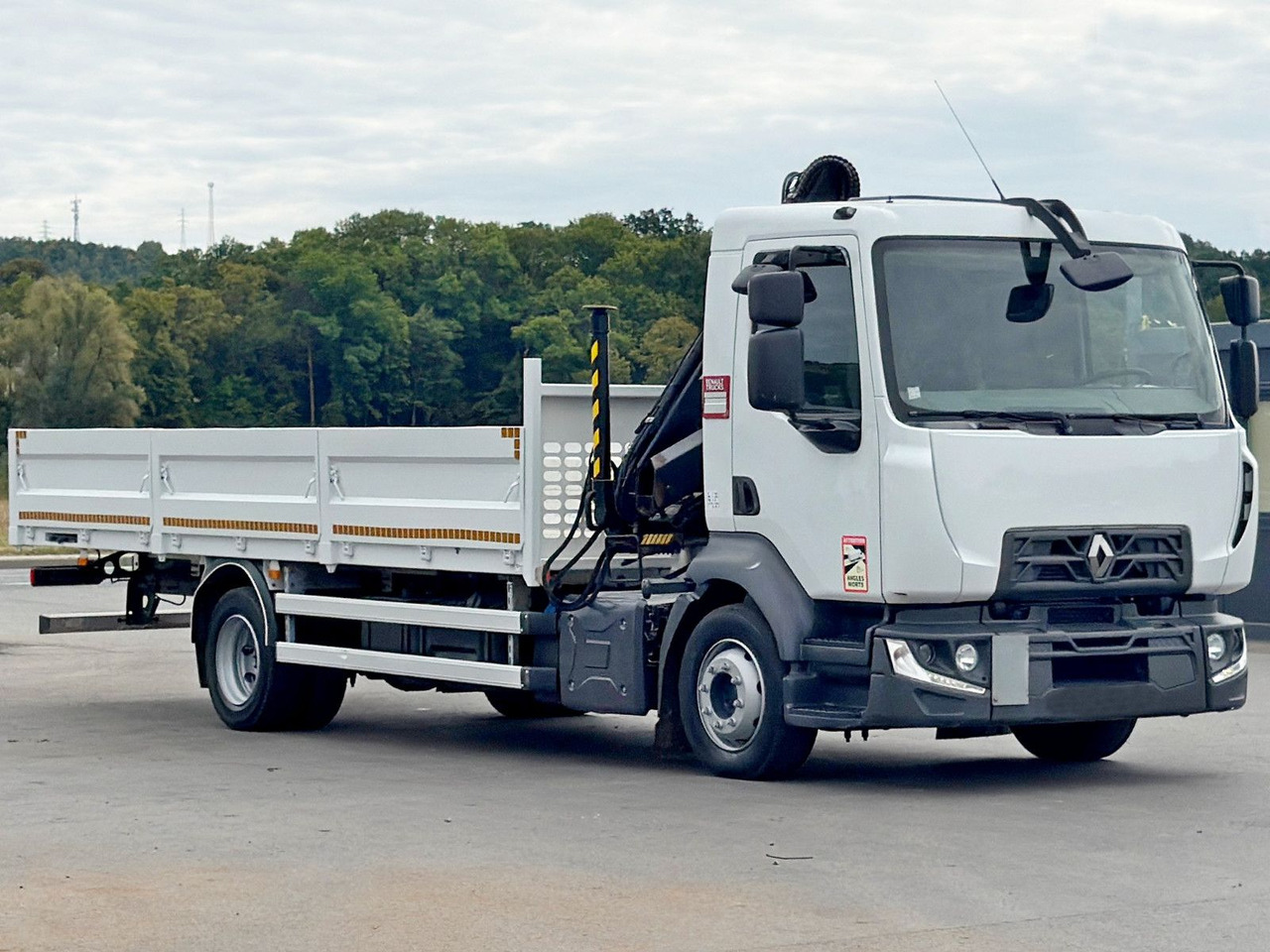 Renault D12.210 * HIAB 066 CL * TOPZUSTAND - Nosturiauto: kuva Renault D12.210 * HIAB 066 CL * TOPZUSTAND - Nosturiauto Renault D12.210 * HIAB 066 CL * TOPZUSTAND - Nosturiauto: kuva Renault D12.210 * HIAB 066 CL * TOPZUSTAND - Nosturiauto