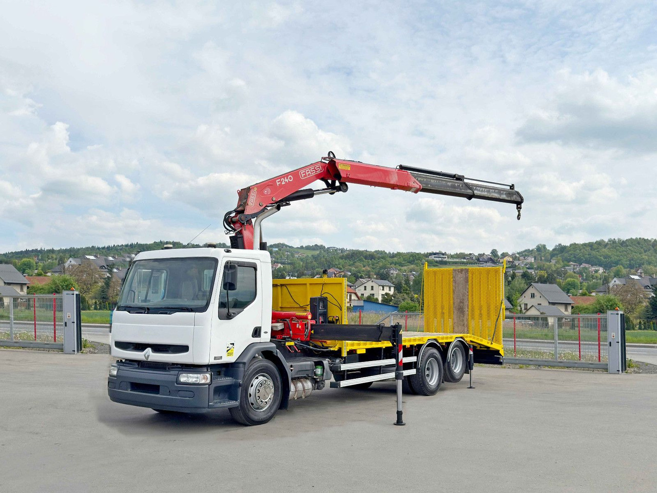 Renault PREMIUM 320 * FASSI F240B.22 + FUNK* TOP - Hinausauto: kuva Renault PREMIUM 320 * FASSI F240B.22 + FUNK* TOP - Hinausauto Renault PREMIUM 320 * FASSI F240B.22 + FUNK* TOP - Hinausauto: kuva Renault PREMIUM 320 * FASSI F240B.22 + FUNK* TOP - Hinausauto