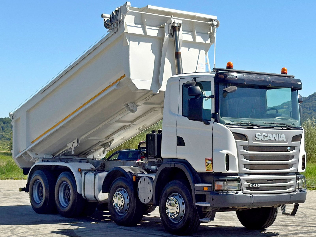 Scania G 420 * KIPPER * 8x4 * TOPZUSTAND - Kippiauto kuorma-auto: kuva Scania G 420 * KIPPER * 8x4 * TOPZUSTAND - Kippiauto kuorma-auto Scania G 420 * KIPPER * 8x4 * TOPZUSTAND - Kippiauto kuorma-auto: kuva Scania G 420 * KIPPER * 8x4 * TOPZUSTAND - Kippiauto kuorma-auto