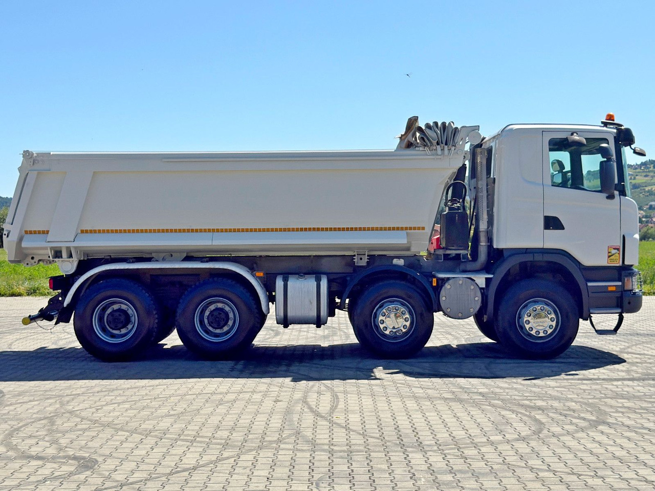 Scania G 420 * KIPPER * 8x4 * TOPZUSTAND - Kippiauto kuorma-auto: kuva Scania G 420 * KIPPER * 8x4 * TOPZUSTAND - Kippiauto kuorma-auto Scania G 420 * KIPPER * 8x4 * TOPZUSTAND - Kippiauto kuorma-auto: kuva Scania G 420 * KIPPER * 8x4 * TOPZUSTAND - Kippiauto kuorma-auto