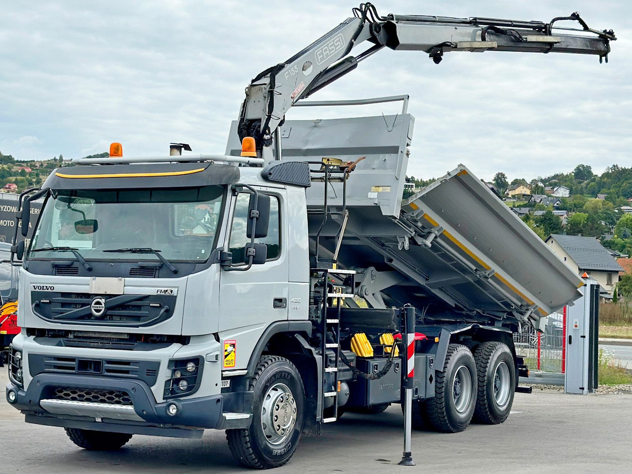 Volvo FMX 420 Kipper 5,10m *FASSI F155A.0.22+FUNK/6x4 - Kippiauto kuorma-auto: kuva Volvo FMX 420 Kipper 5,10m *FASSI F155A.0.22+FUNK/6x4 - Kippiauto kuorma-auto Volvo FMX 420 Kipper 5,10m *FASSI F155A.0.22+FUNK/6x4 - Kippiauto kuorma-auto: kuva Volvo FMX 420 Kipper 5,10m *FASSI F155A.0.22+FUNK/6x4 - Kippiauto kuorma-auto
