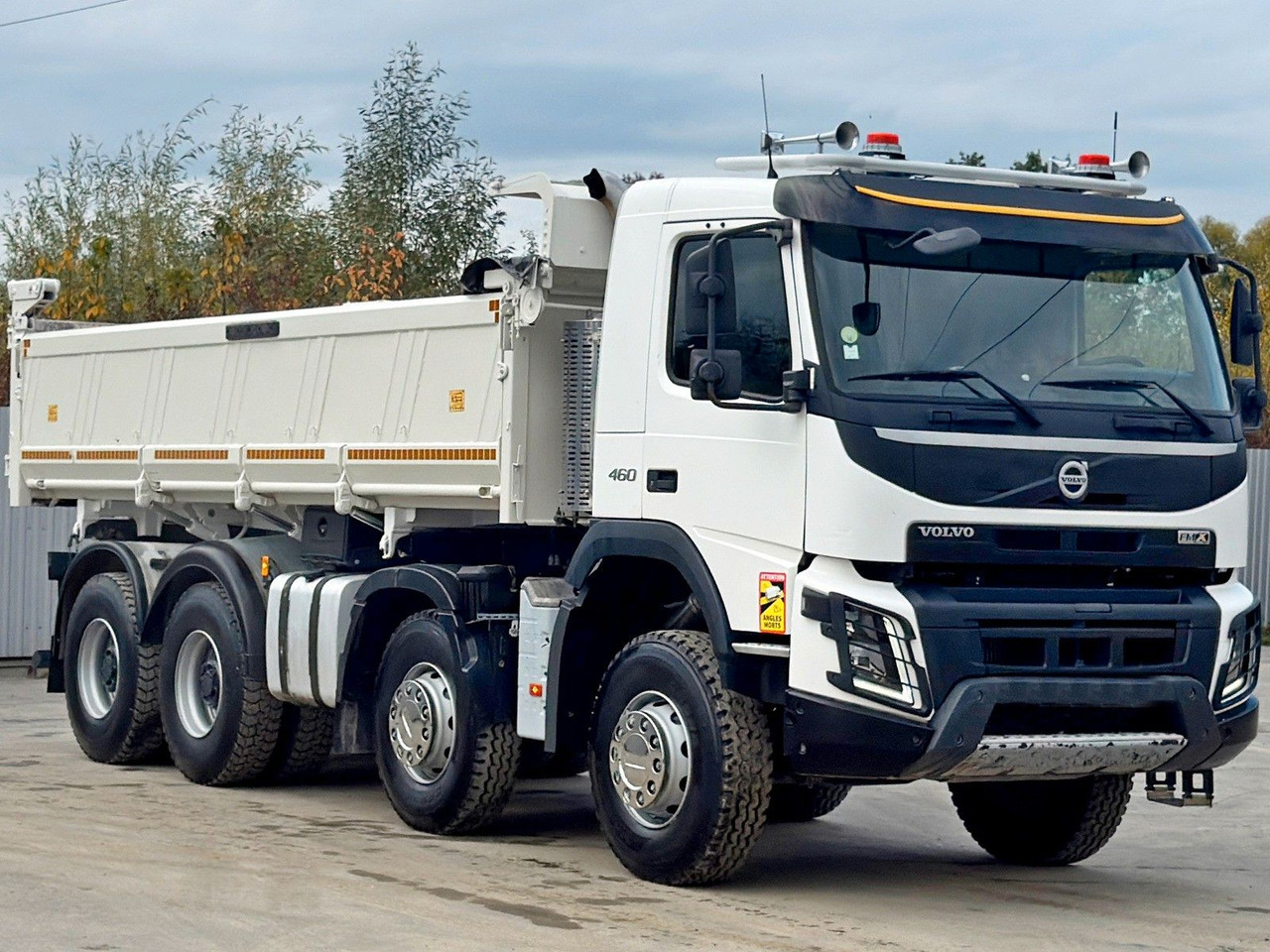 Volvo FMX 460 Kipper * BORDMATIC * 8x4 * TOPZUSTAND - Kippiauto kuorma-auto: kuva Volvo FMX 460 Kipper * BORDMATIC * 8x4 * TOPZUSTAND - Kippiauto kuorma-auto Volvo FMX 460 Kipper * BORDMATIC * 8x4 * TOPZUSTAND - Kippiauto kuorma-auto: kuva Volvo FMX 460 Kipper * BORDMATIC * 8x4 * TOPZUSTAND - Kippiauto kuorma-auto