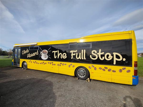 Optare single decker meeting place - Kaksikerroksinen linja: kuva Optare single decker meeting place - Kaksikerroksinen linja Optare single decker meeting place - Kaksikerroksinen linja: kuva Optare single decker meeting place - Kaksikerroksinen linja