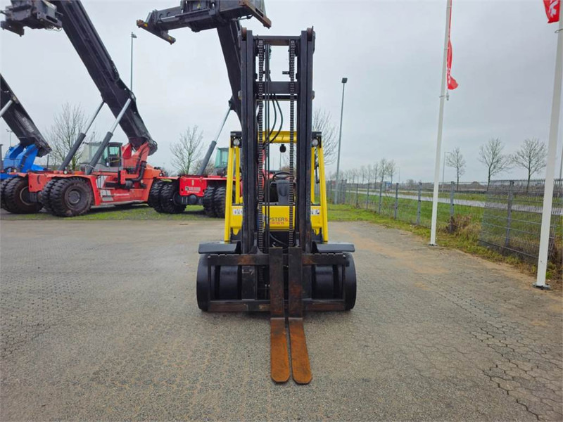 Hyster H5.5FT - Kaasutrukki: kuva Hyster H5.5FT - Kaasutrukki Hyster H5.5FT - Kaasutrukki: kuva Hyster H5.5FT - Kaasutrukki