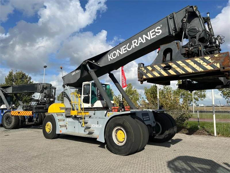 KONECRANES SMV 4531 TB5 - Konttikurottajat: kuva KONECRANES SMV 4531 TB5 - Konttikurottajat KONECRANES SMV 4531 TB5 - Konttikurottajat: kuva KONECRANES SMV 4531 TB5 - Konttikurottajat