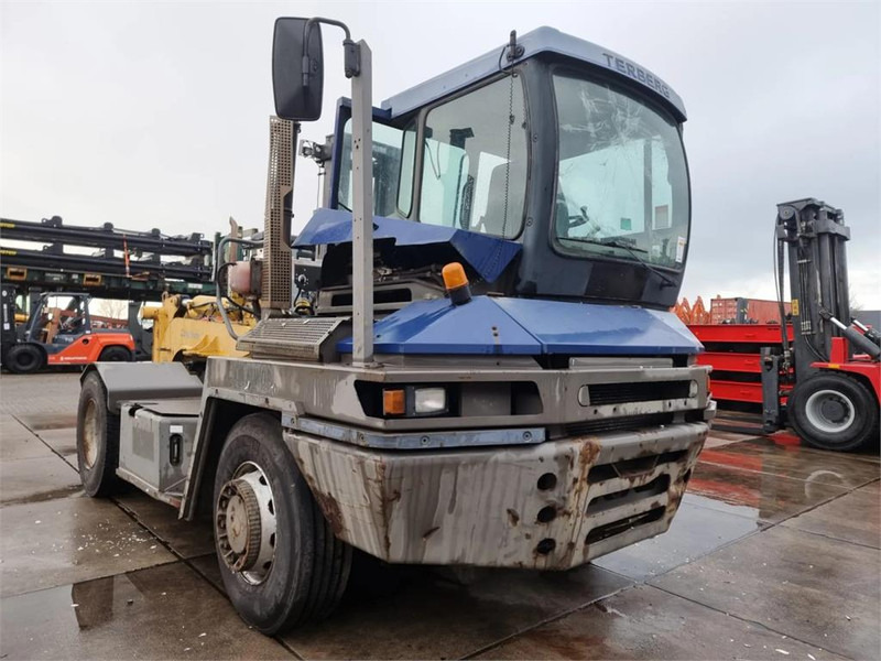 Terberg RT282 4x4 + safeneck - Terminaalitraktori: kuva Terberg RT282 4x4 + safeneck - Terminaalitraktori Terberg RT282 4x4 + safeneck - Terminaalitraktori: kuva Terberg RT282 4x4 + safeneck - Terminaalitraktori