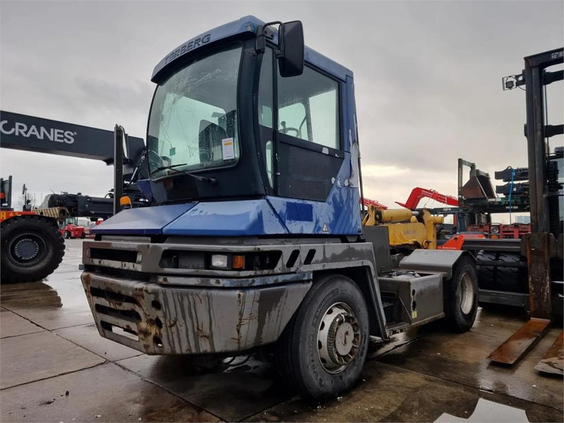 Terberg RT282 4x4 + safeneck - Terminaalitraktori: kuva Terberg RT282 4x4 + safeneck - Terminaalitraktori Terberg RT282 4x4 + safeneck - Terminaalitraktori: kuva Terberg RT282 4x4 + safeneck - Terminaalitraktori