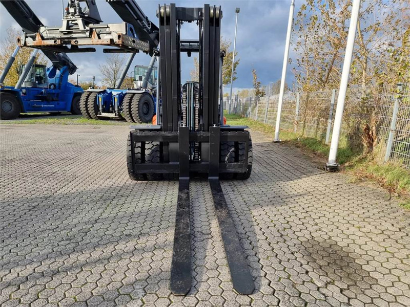 Toyota 8FD70F - Dieseltrukki: kuva Toyota 8FD70F - Dieseltrukki Toyota 8FD70F - Dieseltrukki: kuva Toyota 8FD70F - Dieseltrukki