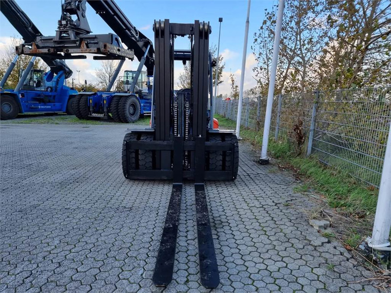 Toyota 8FD70F - Dieseltrukki: kuva Toyota 8FD70F - Dieseltrukki Toyota 8FD70F - Dieseltrukki: kuva Toyota 8FD70F - Dieseltrukki