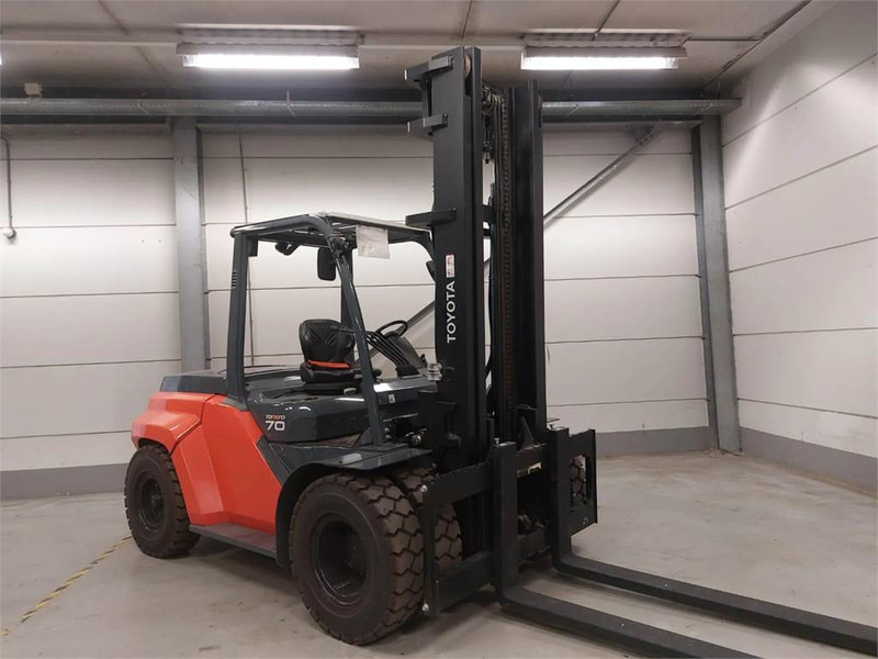 Toyota 8FD70F - Dieseltrukki: kuva Toyota 8FD70F - Dieseltrukki Toyota 8FD70F - Dieseltrukki: kuva Toyota 8FD70F - Dieseltrukki