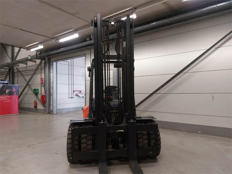 Toyota 8FD70F - Dieseltrukki: kuva Toyota 8FD70F - Dieseltrukki Toyota 8FD70F - Dieseltrukki: kuva Toyota 8FD70F - Dieseltrukki